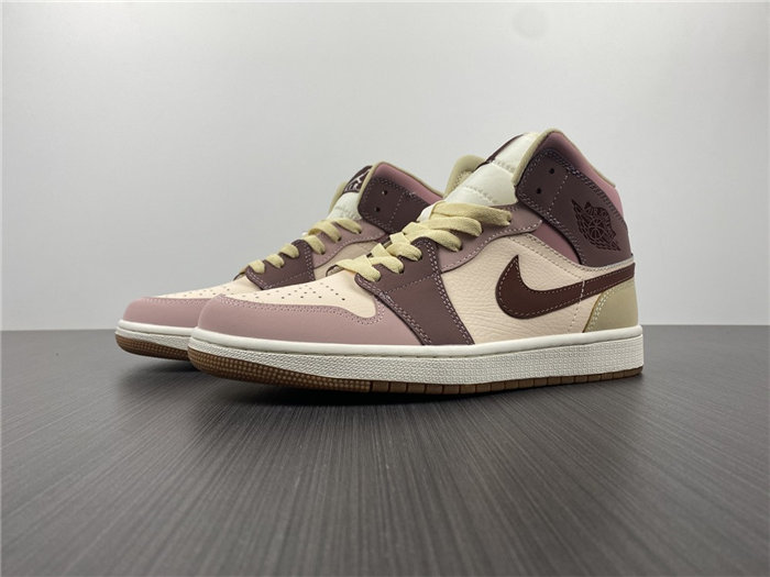 Jordan1 Mid SE Dark Pony Smoky Mauve DO7440-821