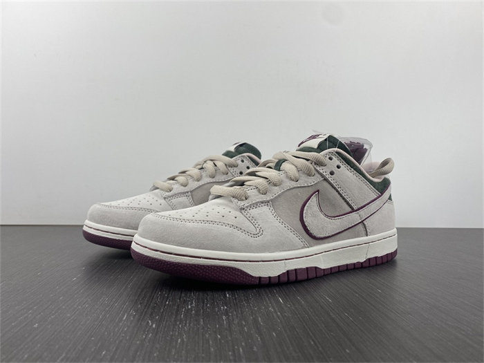 Nike SB Dunk LF0039-013