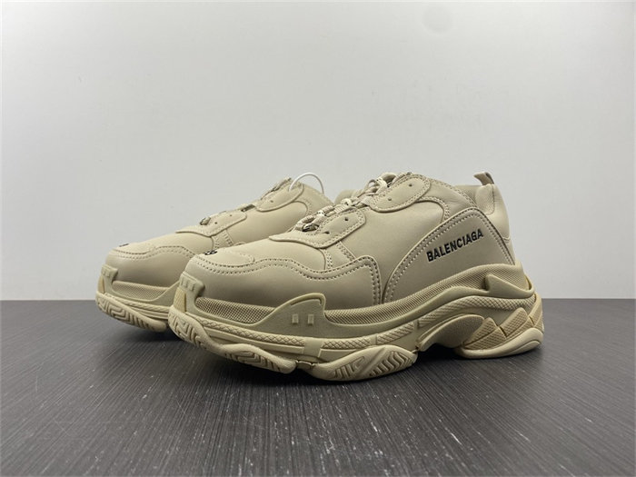 BLCG Triple S Beige 524039 W2FW1 9700