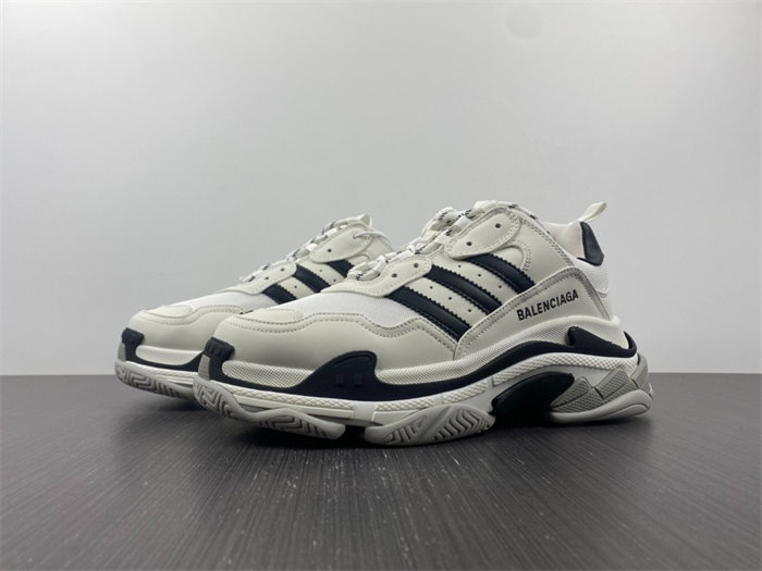 BLCG x adidas Triple S White Black 710021 W2ZB1 9112