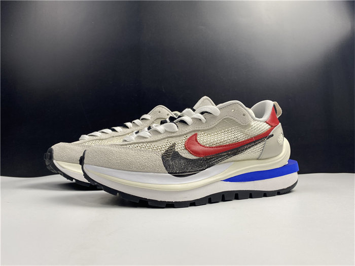 Nike Vaporwaffle sacai Sport Fuchsia Game Royal CV1363-100