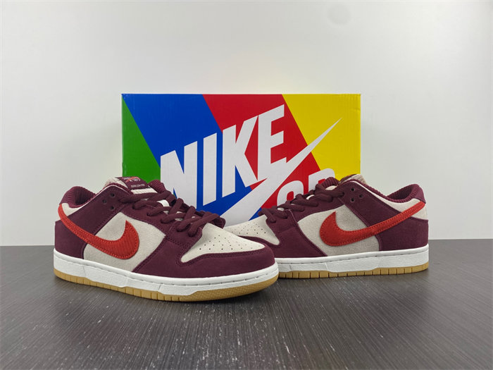 Nike SB Dunk Low Skate Like a Girl  DX4589-600