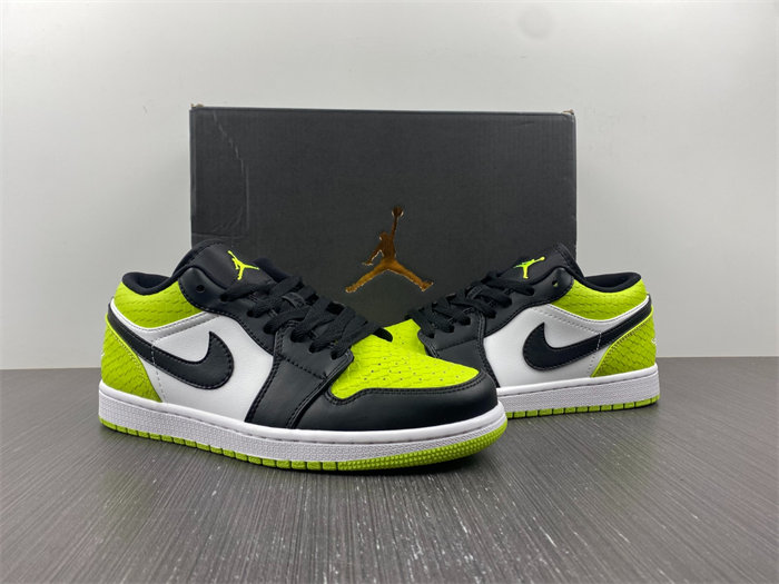 Jordan 1 Low Snakeskin Vivid Green DX4446-301