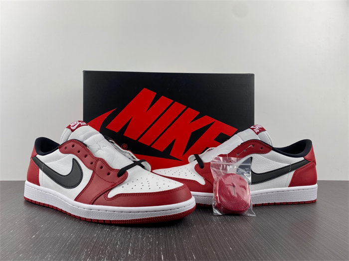 Jordan 1 Retro Low Chicago 705329-600