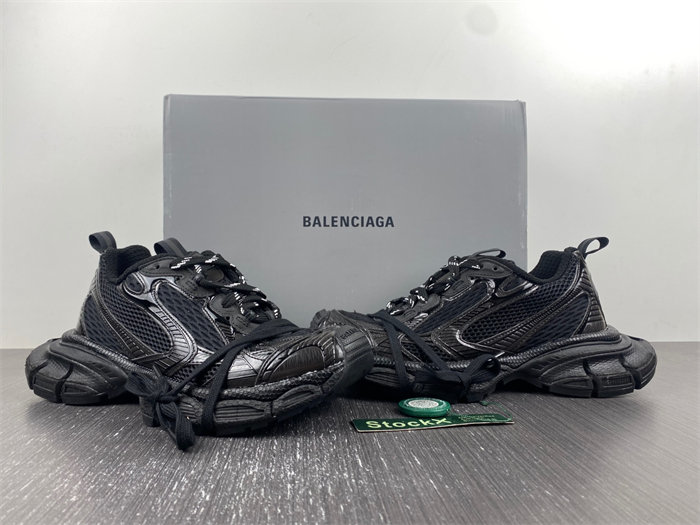 Balenciaga Phantom 677403 W3RB6 0148