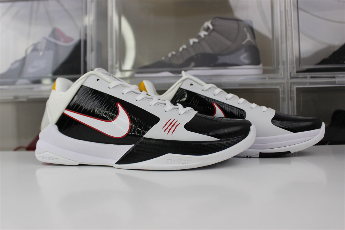 Nike Kobe 5 Proto “Bruce Lee Alt”