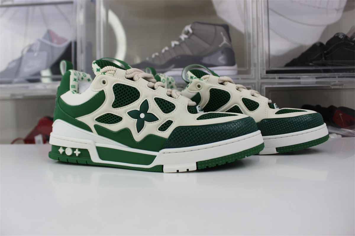 l**is V*t*n white green sneaker #54