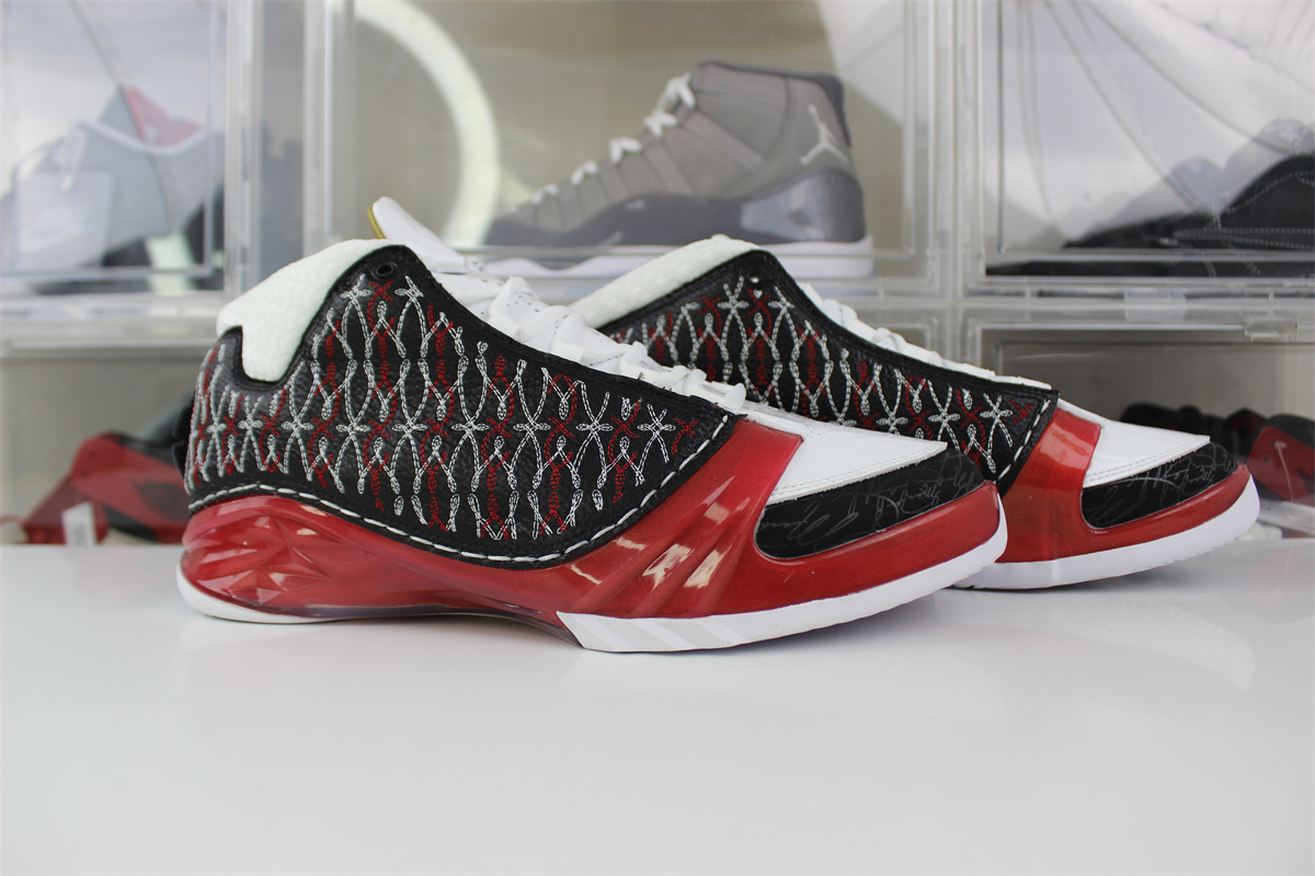 Titan x Air Jordan 23 Black Red-White Noir