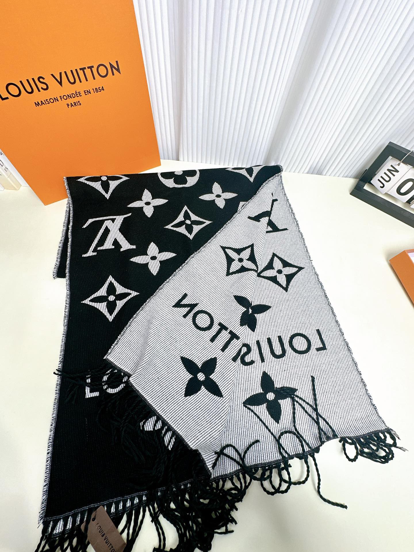 LV Scarf Black Grey ( 31 x 170 cm )