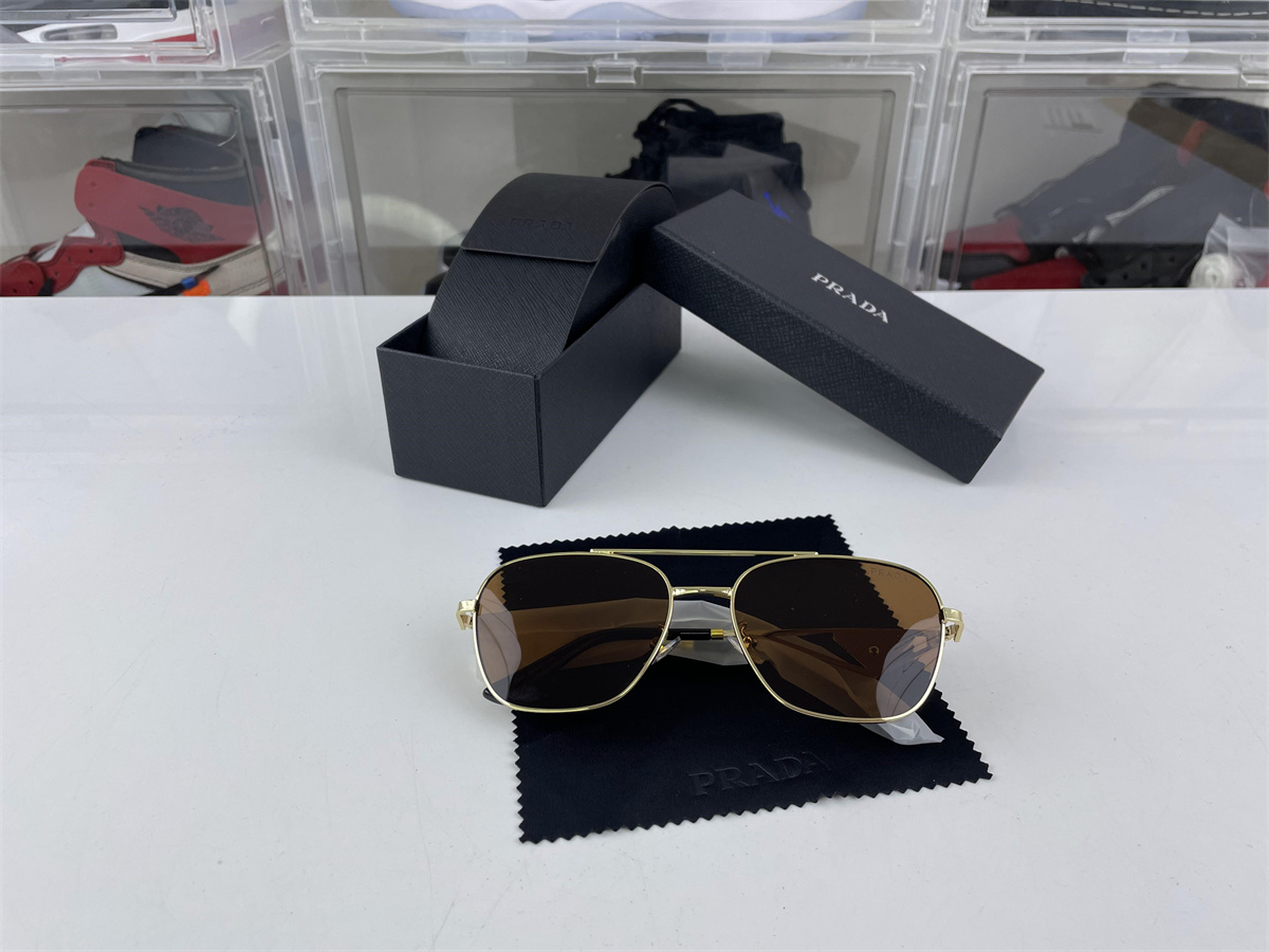 PRADA Sunglasses fashion style