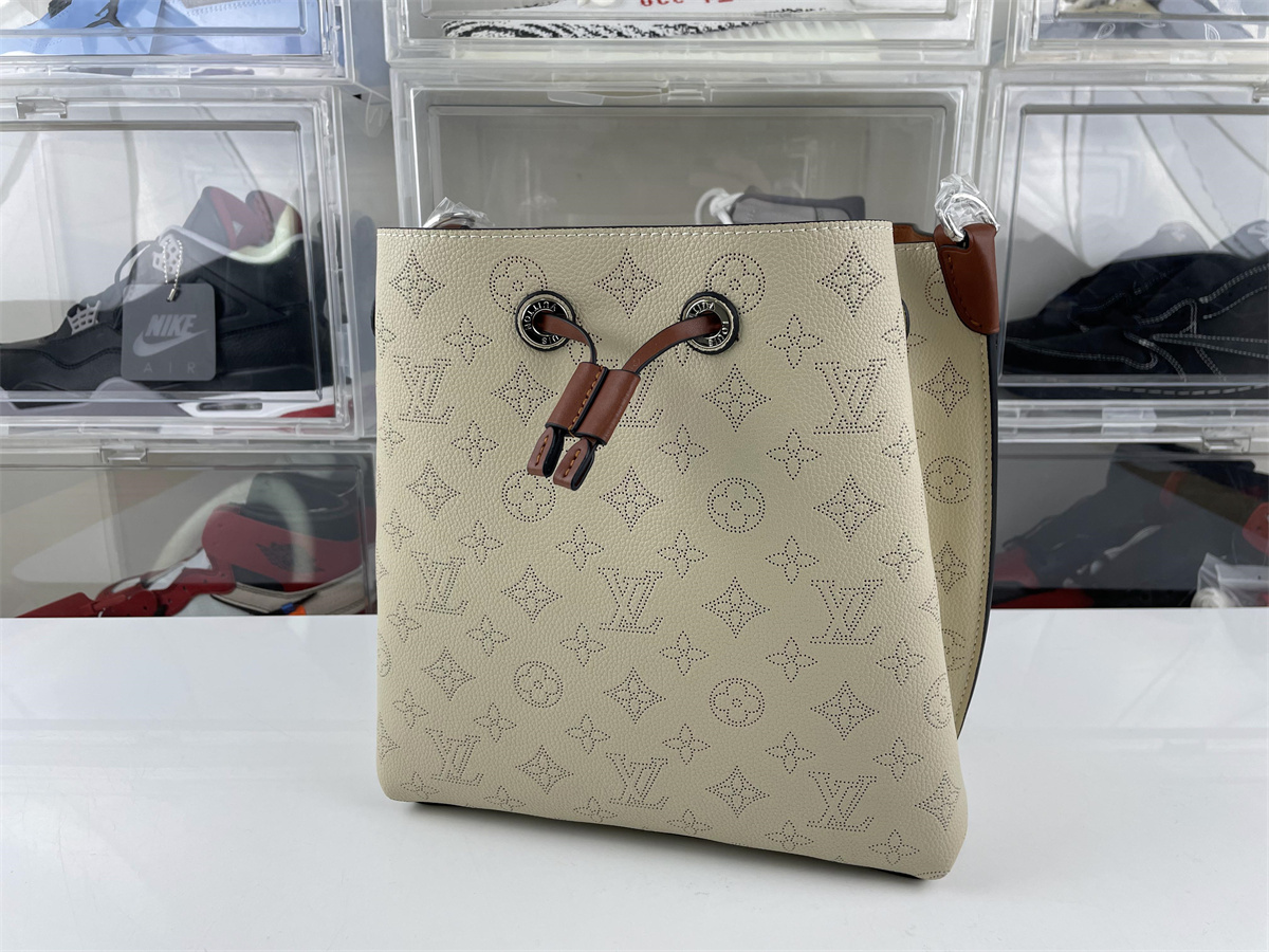 LV Muria Bucket (25 x 25x 20 cm)