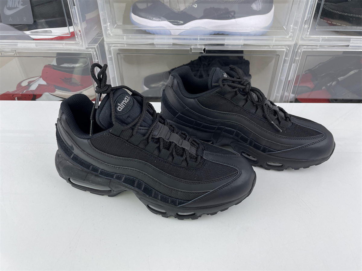 Air Max 95 Essential ''Triple Black''