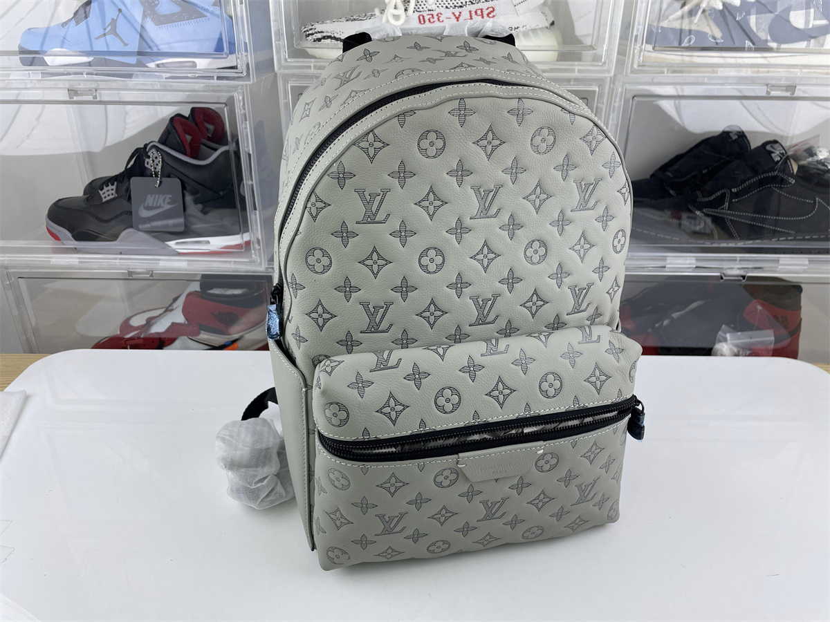 LV BackPack Grey ( 29 x 38 x 20 cm)