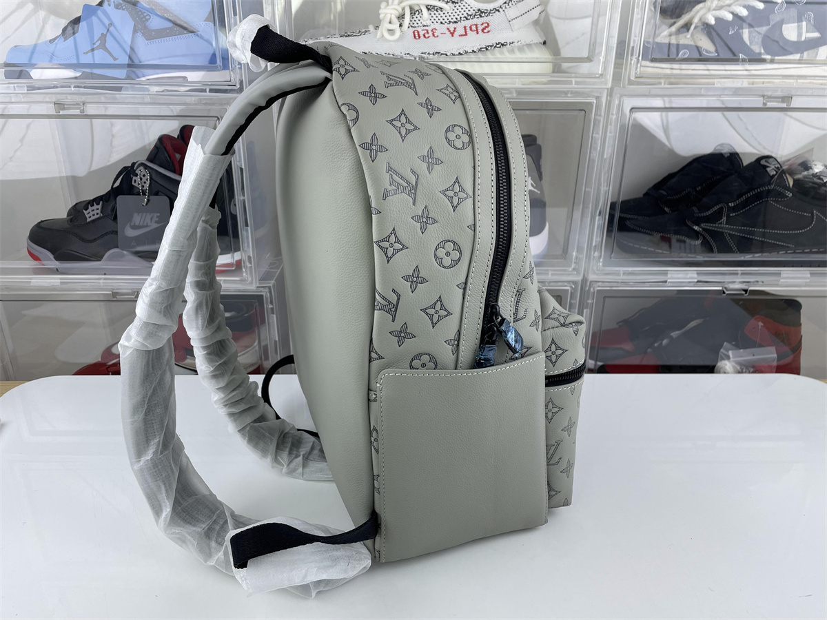 LV BackPack Grey ( 29 x 38 x 20 cm)