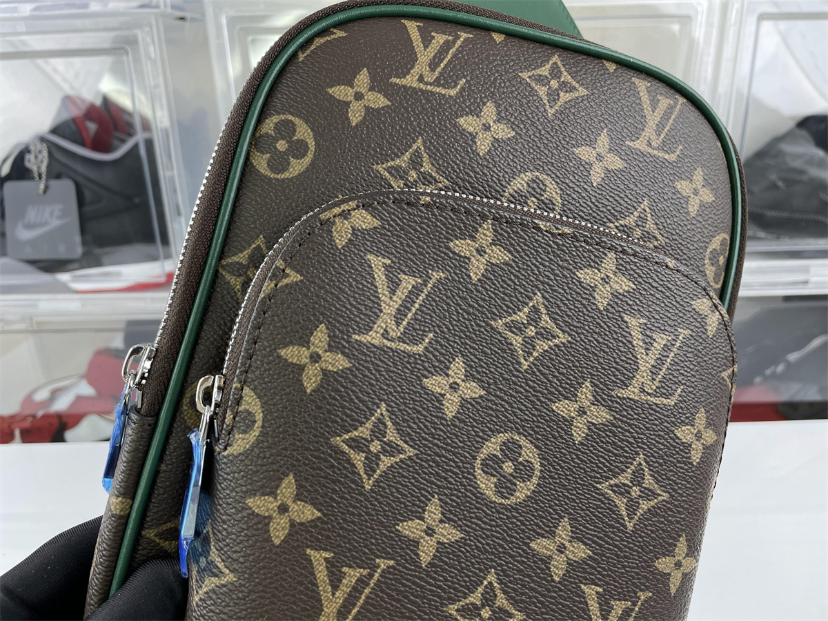 LV Avenue Brown Green Colormania mens bag (31 x 7 x 20cm)