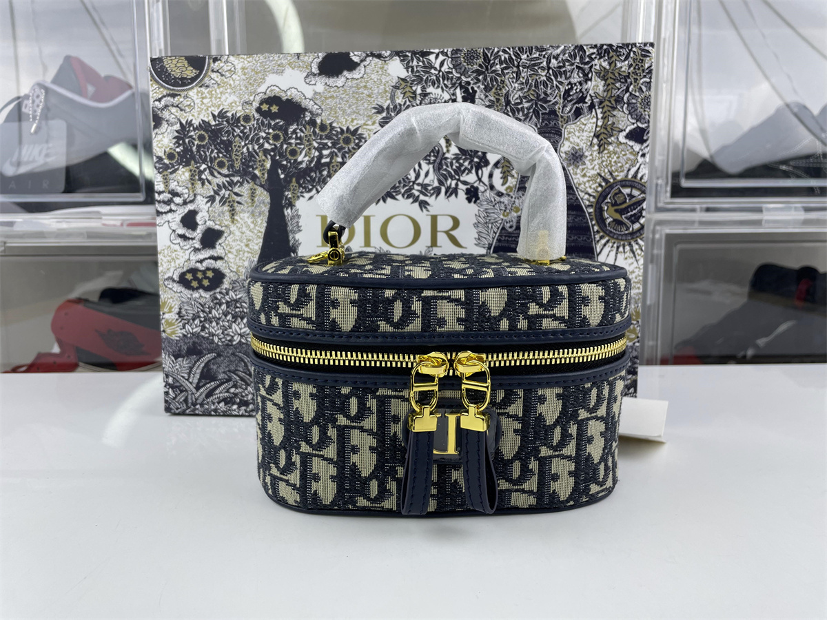 Dior 30 Montaigne mini vanity Blue Oblique Bag (16x  8 x 9.5 cm)