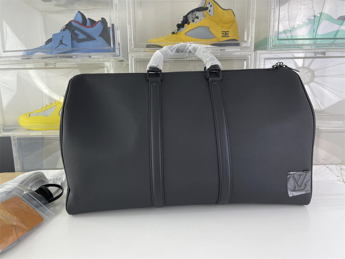 LV Louis Vuitton Keepall Aerogram Black travelling Bag, (50 x 29 x 23 cm)