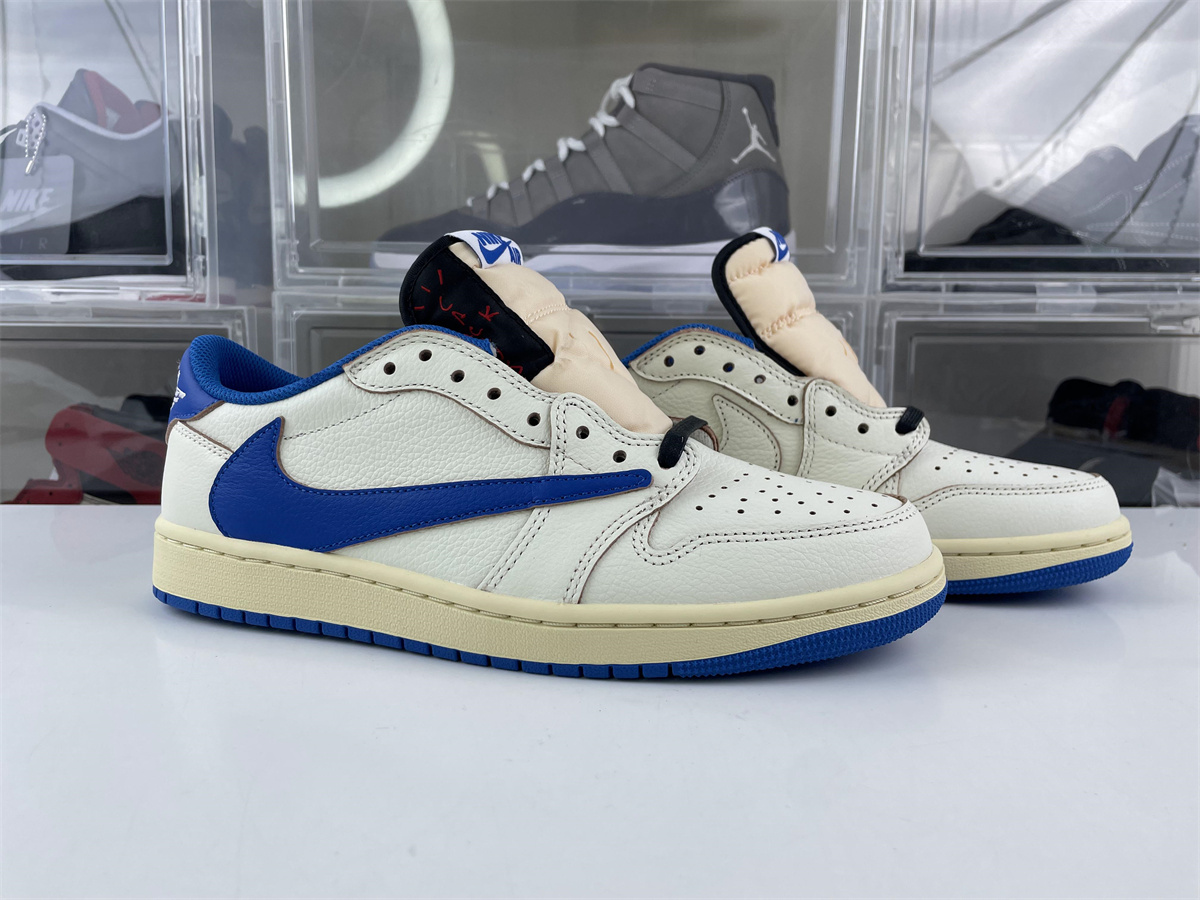 Travis Scott x fragment design x Air Jordan 1 Low OG