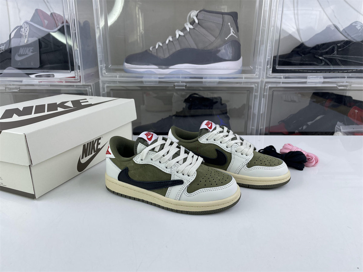 Kids Travis Scott x Air Jordan 1 Low Olive