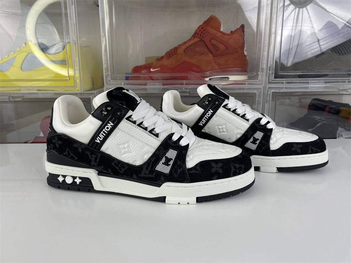 Louis Vuitton Trainer Black Jeans White Skate shoes