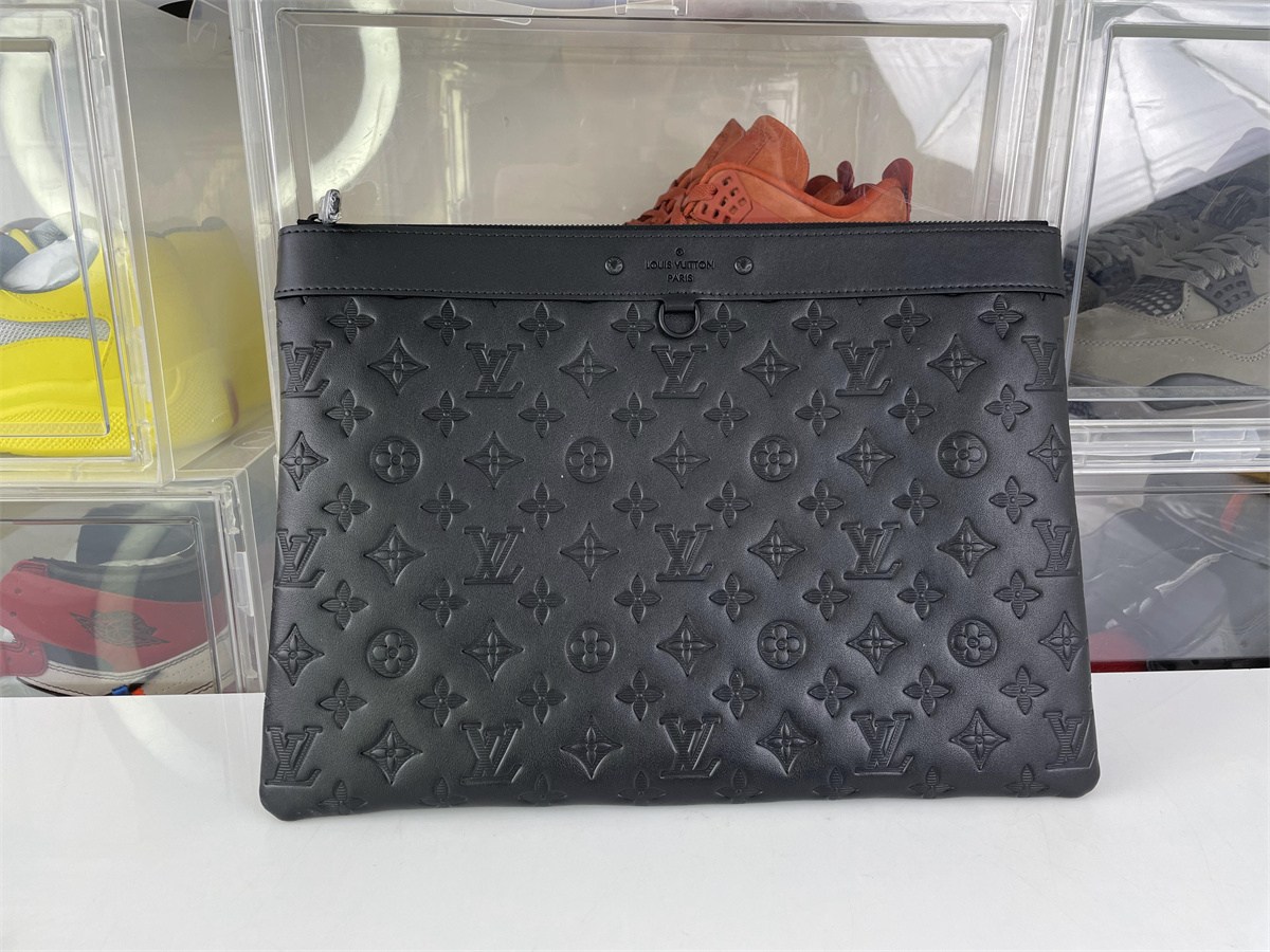 LV Black Pochette Voyage Handling Bag, (35 X 25 cm)
