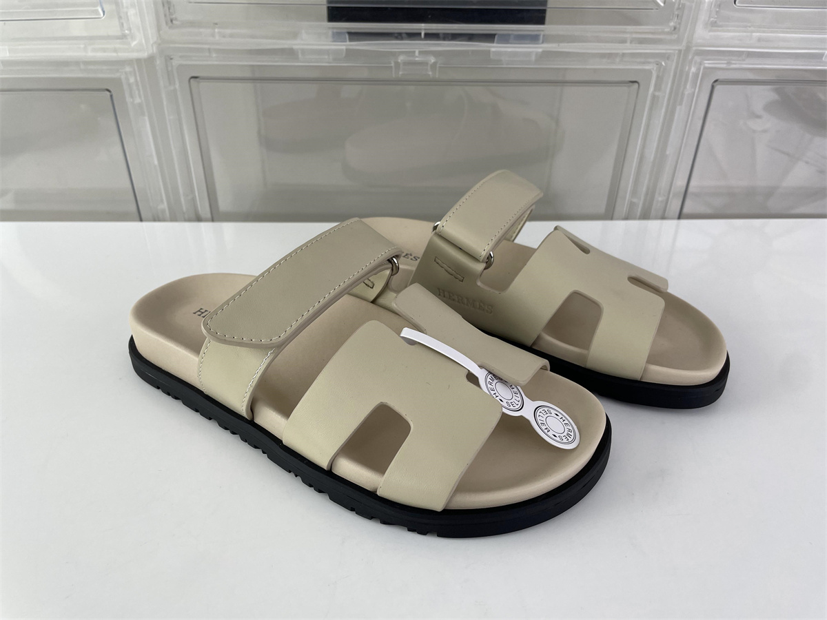 Hermes Light Pink Smooth Leather Sandal, (EU35-46)