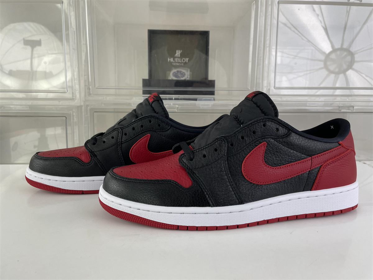 Air Jordan 1 Low OG “Banned”