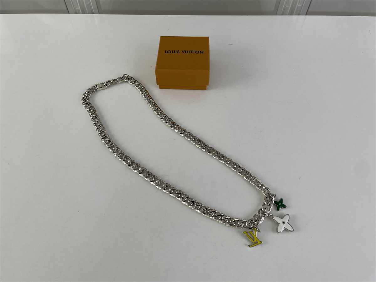 LV Louis Vuitton Male Necklace Chain with LOGO Pendant, (67cm length )
