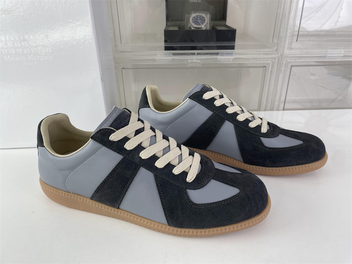 Maison Margiela No.22 Grey UNC, (EU36-47)