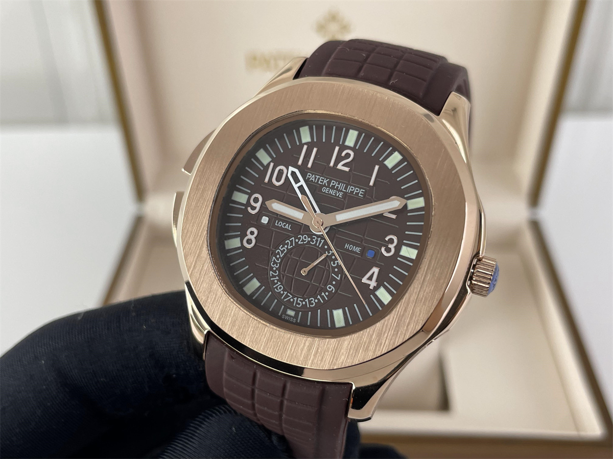 Patek Philippe Aquanaut Grenade Rose Gold Brown Rubber band Automachine watch, 41mm