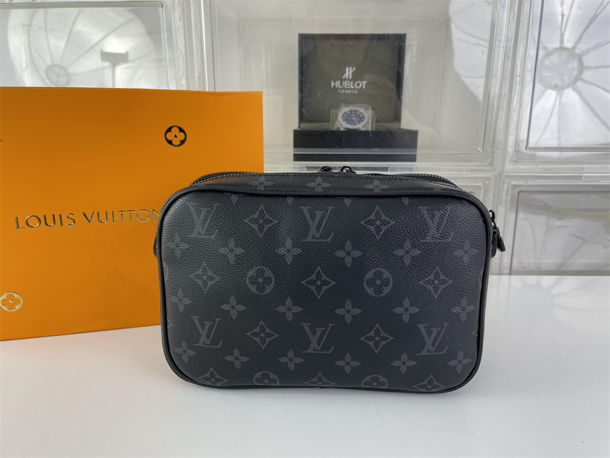 LV Louis Vuitton Black Monogram Eclipes Postal bag, (24 x 16 x 8 cm)