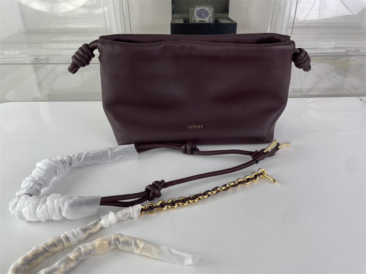 Loewe Wine Red Flamenco Handling bag, (23.9 x 18 x 9 cm)