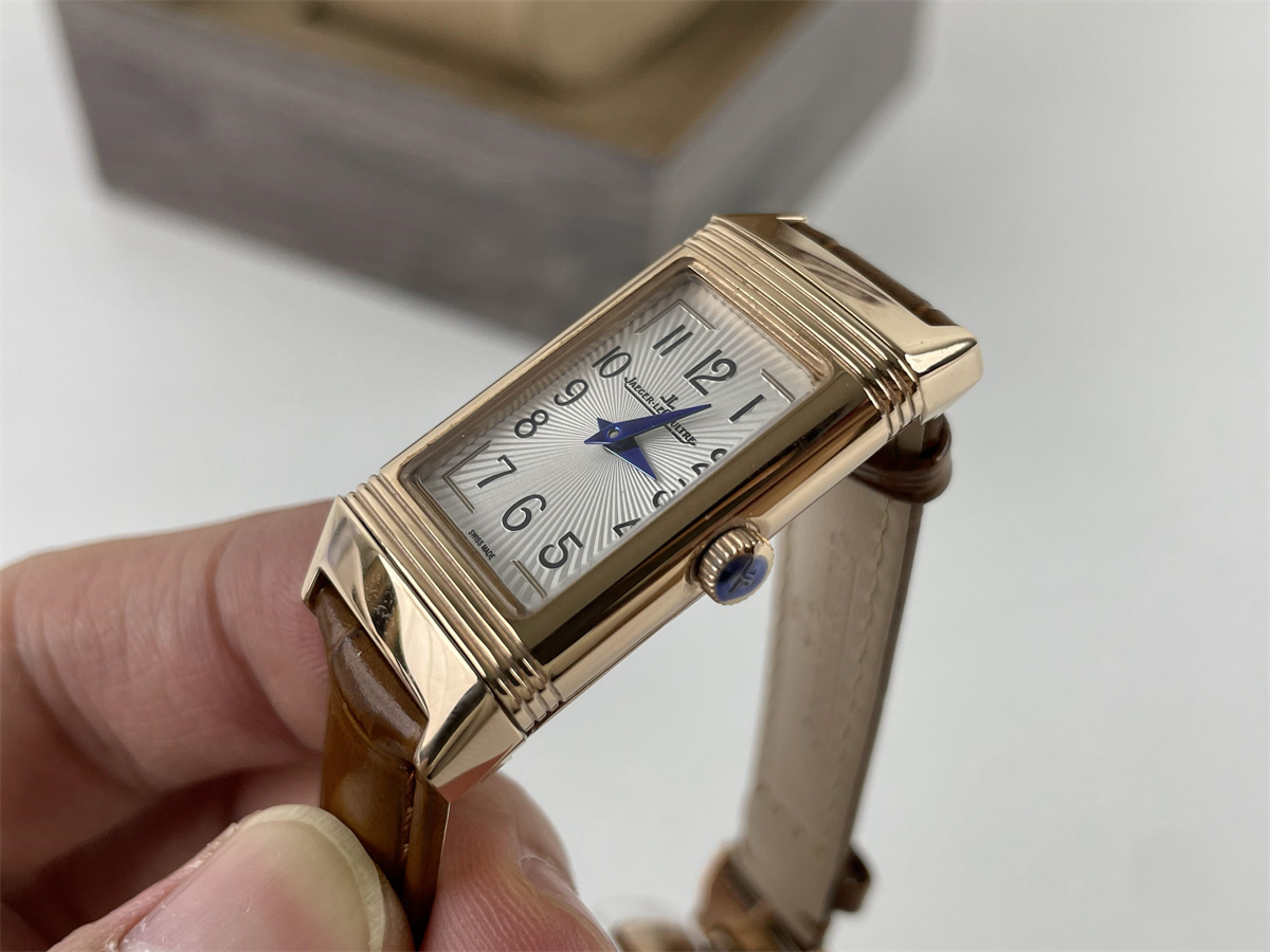 JAEGER-LECOULTERF Rose Gold Lady's Quartz Slide Watch