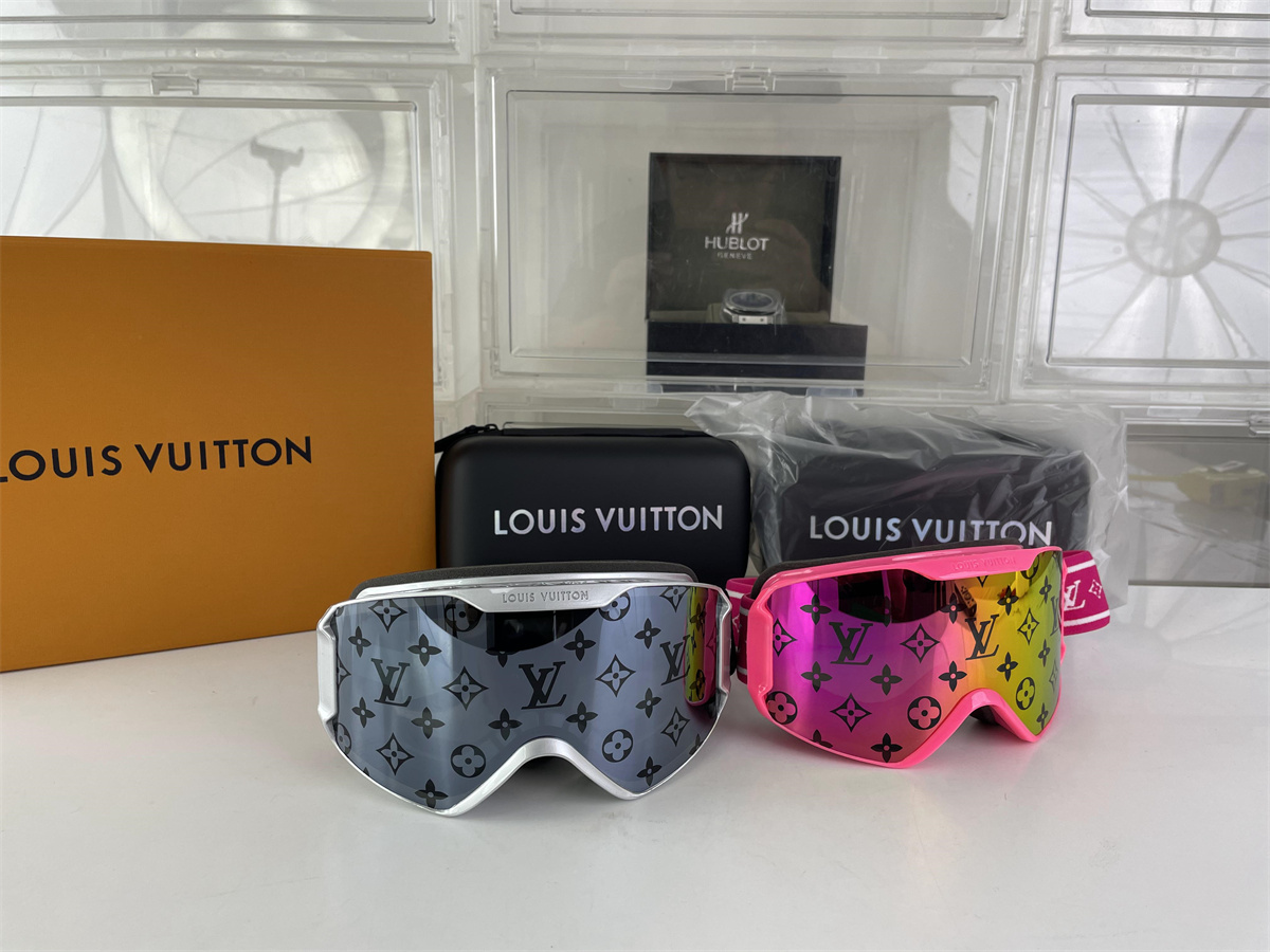 LV Louis Vuitton Ski Goggles, (price for 1 piece)