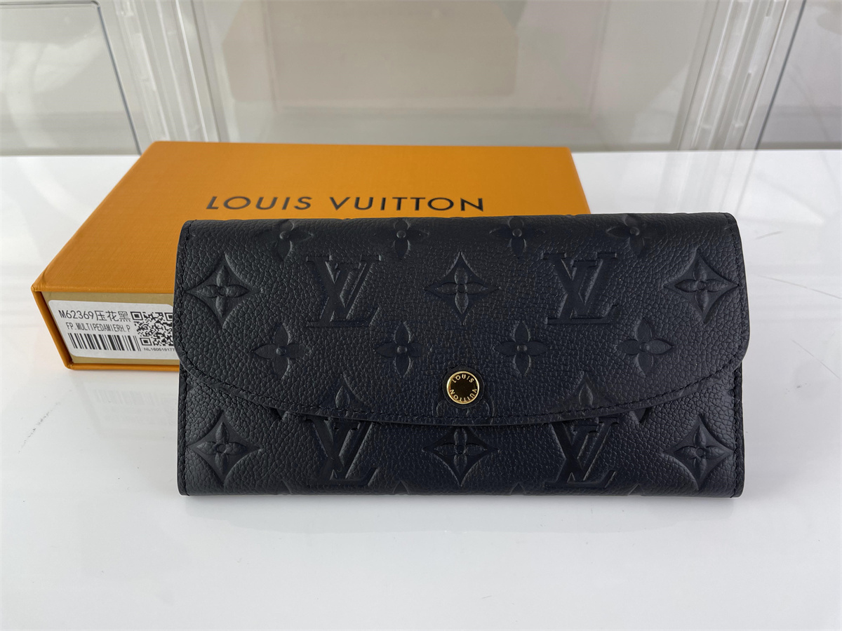 LV Louis Vuitton Long Black leather embossed wallet, ( 19 x 10cm)