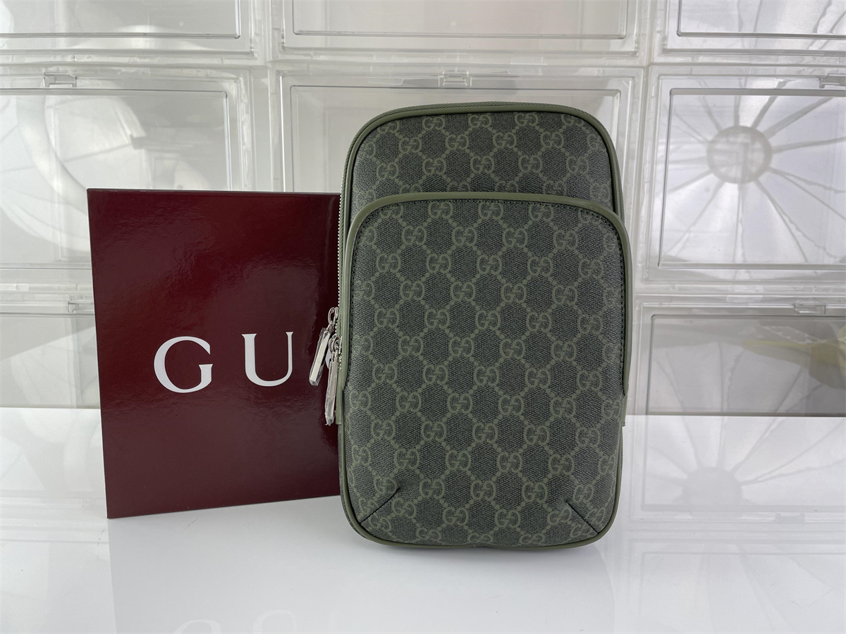 GUCCI Army Green male Waist Bag, ( 27 x 17.5 x 6 cm)