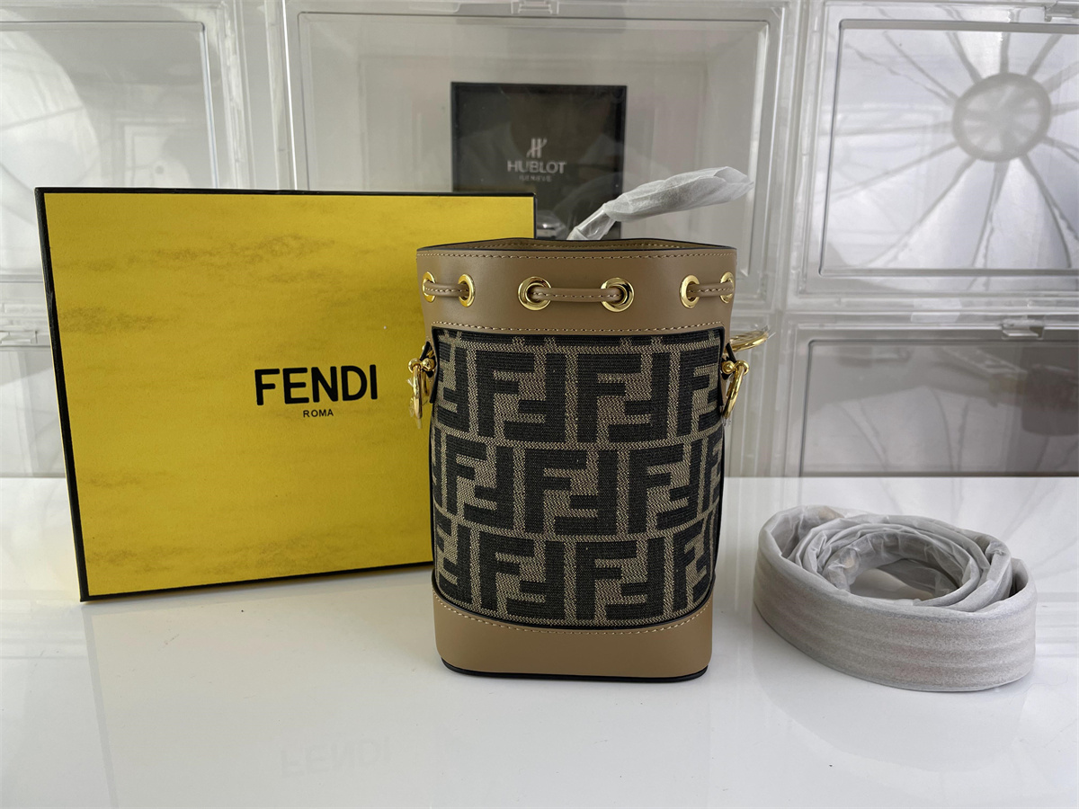 Fendi Mon Tresor Black Brown Bucket bag, (18 x 14 x 12 cm)