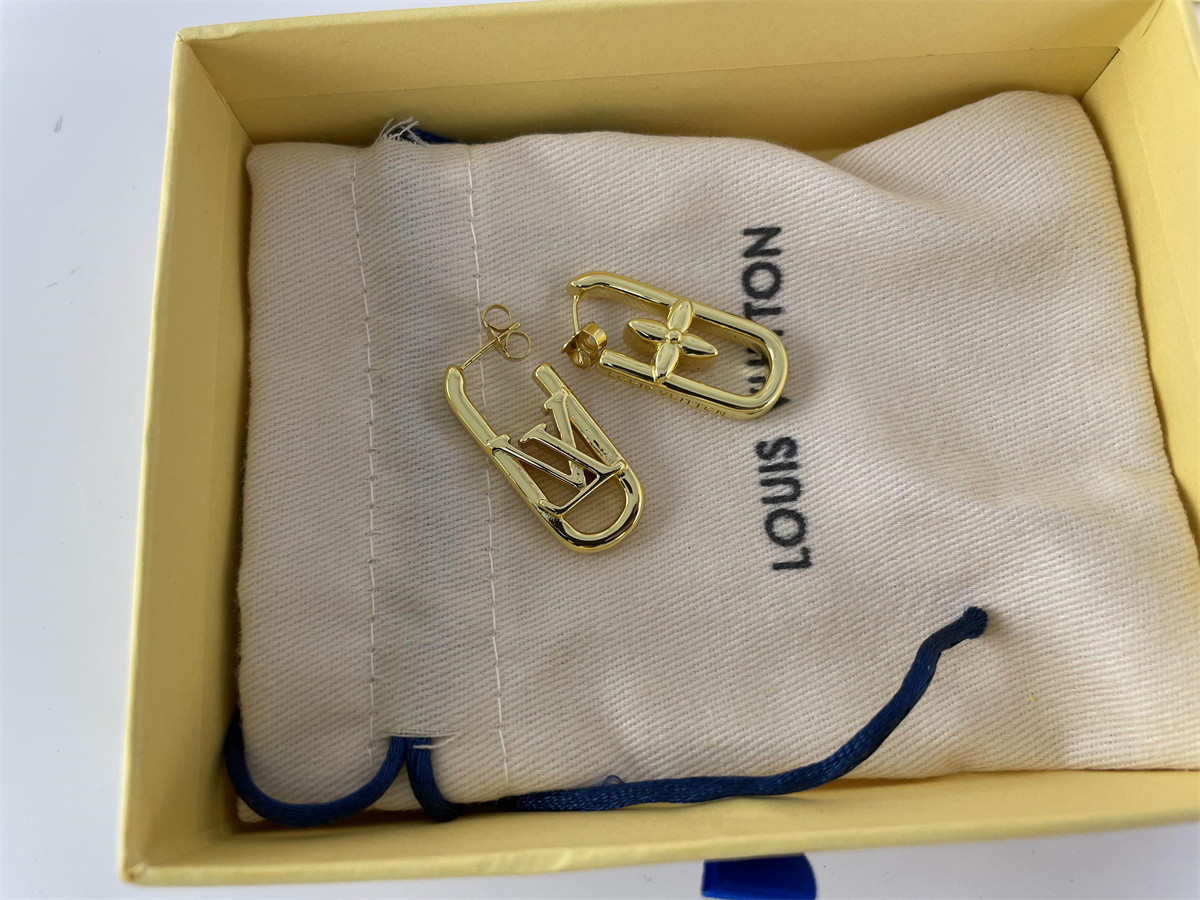 LV Louis Vuitton Yellow Gold Ear ring, (2.5cm length)