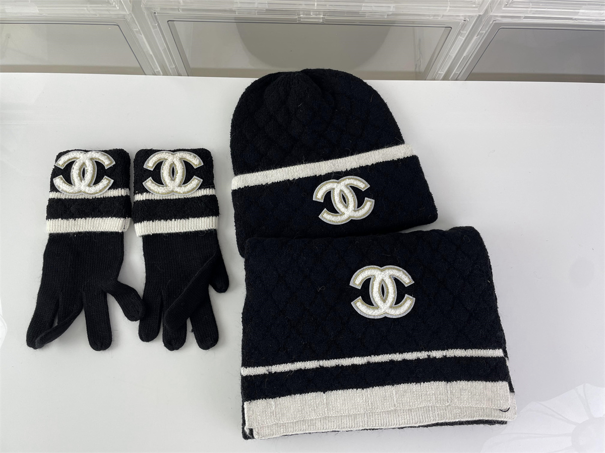 Chanel winter woolen Black scarf hat glove for a set