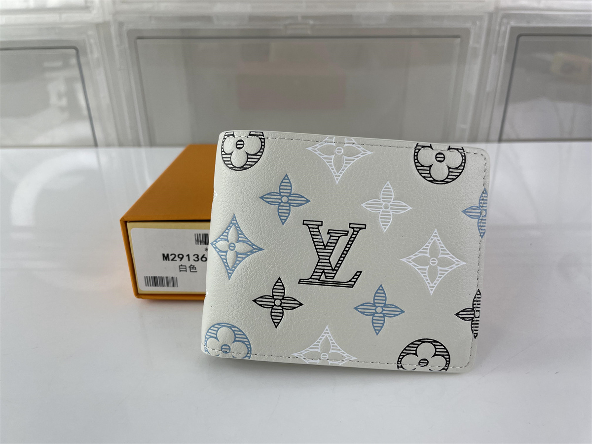 LV Louis Vuitton White Leather Wallet