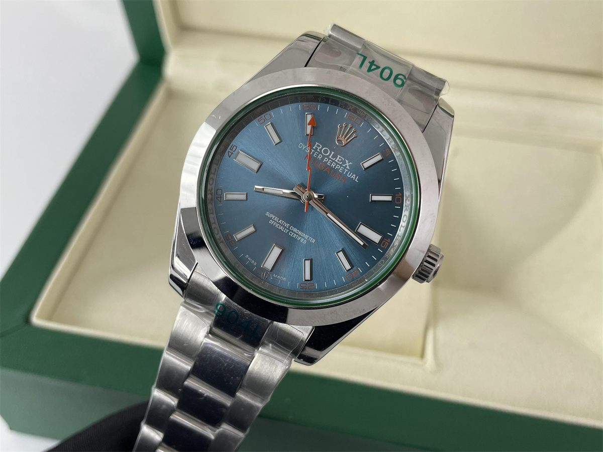 ROLEX Oyster Perpetual Milgauss UNC face automachine watch