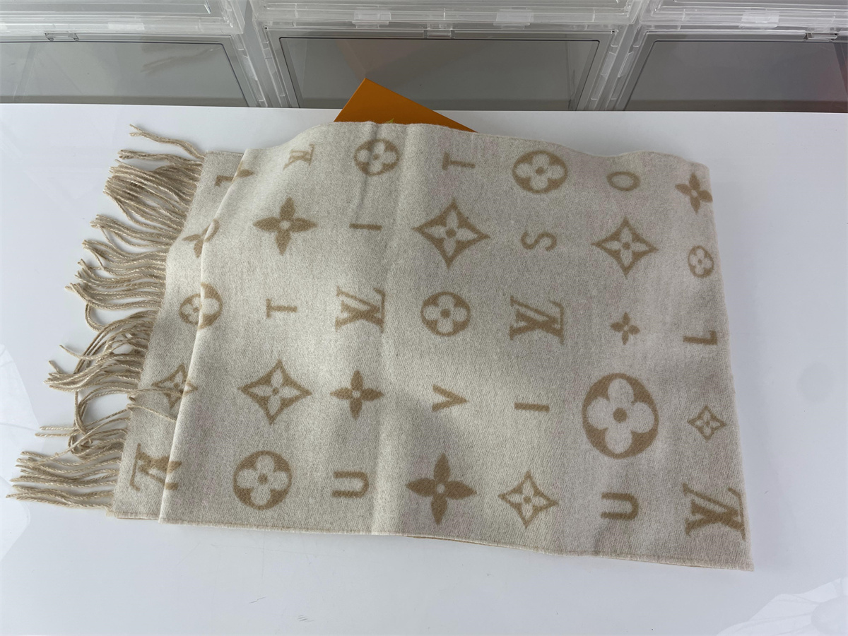 LV Louis Vuitton Tan Cream White woolen material scarf with chip